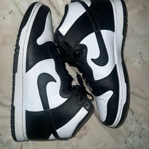 Nike Dunk High Panda
